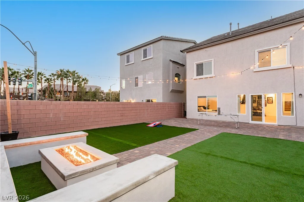 7688 Sandhaven, Las Vegas, NV 89139