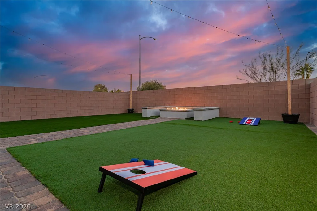 7688 Sandhaven, Las Vegas, NV 89139