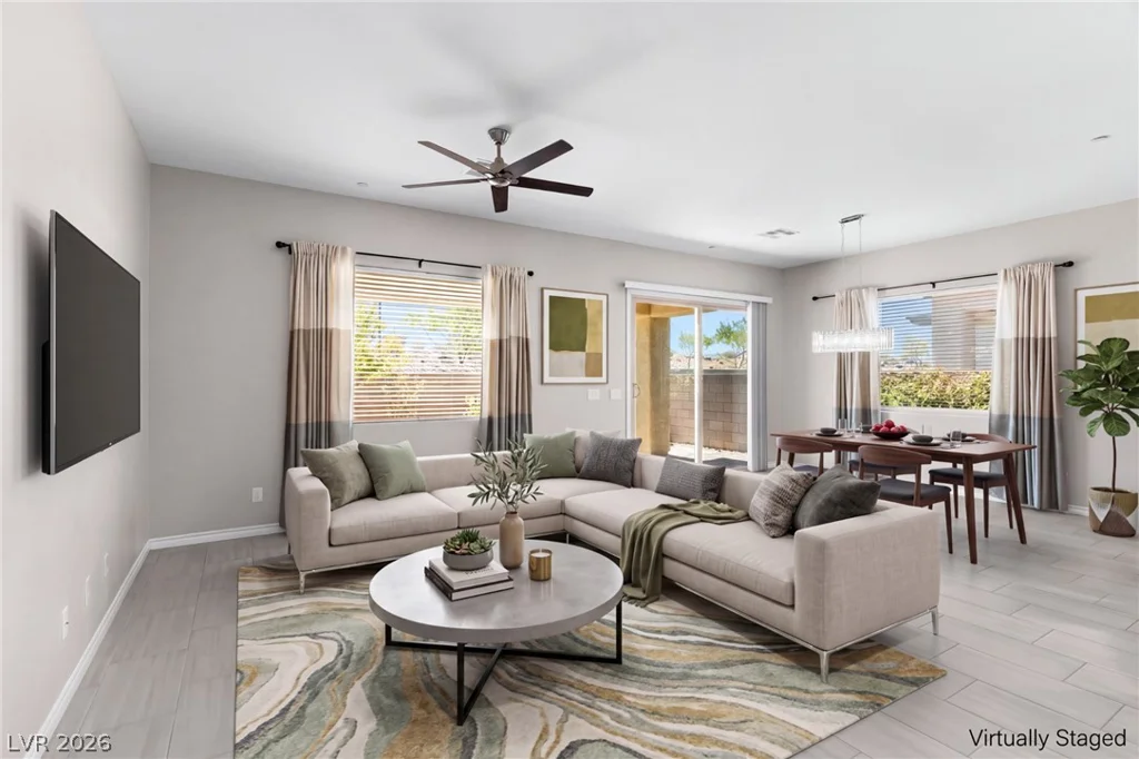 652 Longfeather, Henderson, NV 89011