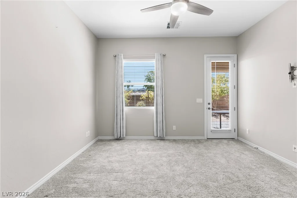 652 Longfeather, Henderson, NV 89011