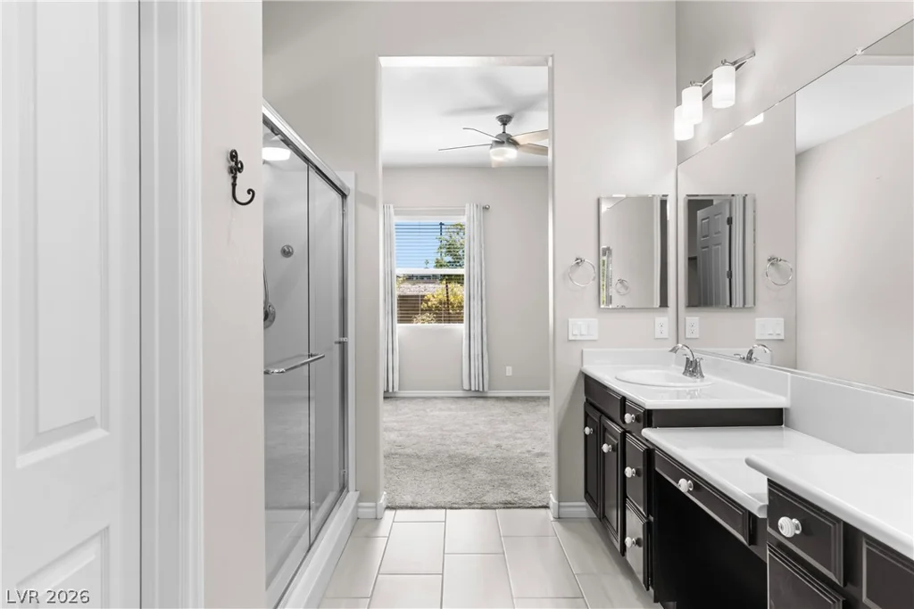 652 Longfeather, Henderson, NV 89011