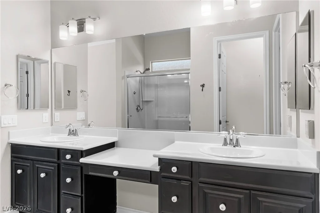 652 Longfeather, Henderson, NV 89011
