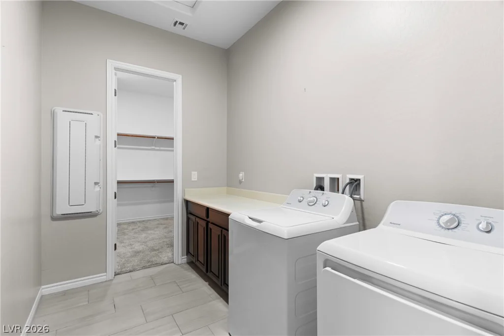 652 Longfeather, Henderson, NV 89011