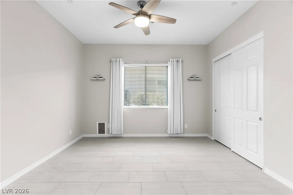 652 Longfeather, Henderson, NV 89011
