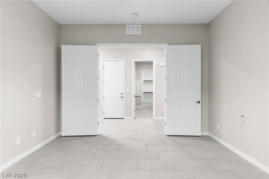 652 Longfeather, Henderson, NV 89011