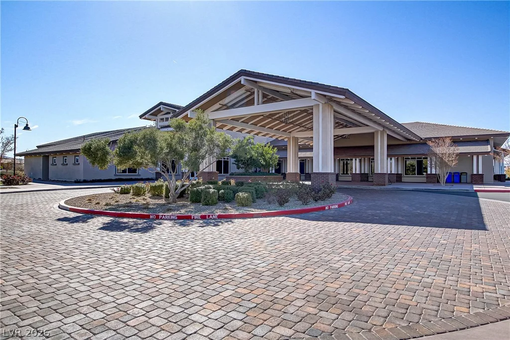 652 Longfeather, Henderson, NV 89011