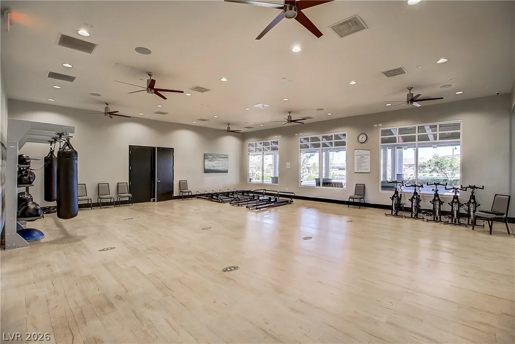 652 Longfeather, Henderson, NV 89011