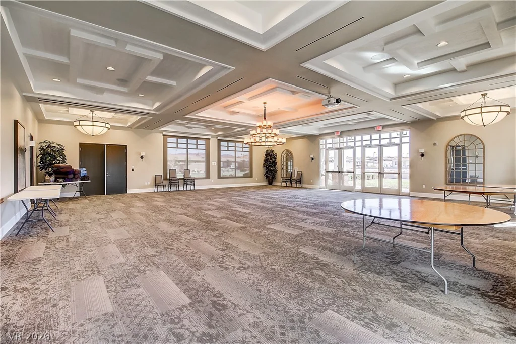 652 Longfeather, Henderson, NV 89011