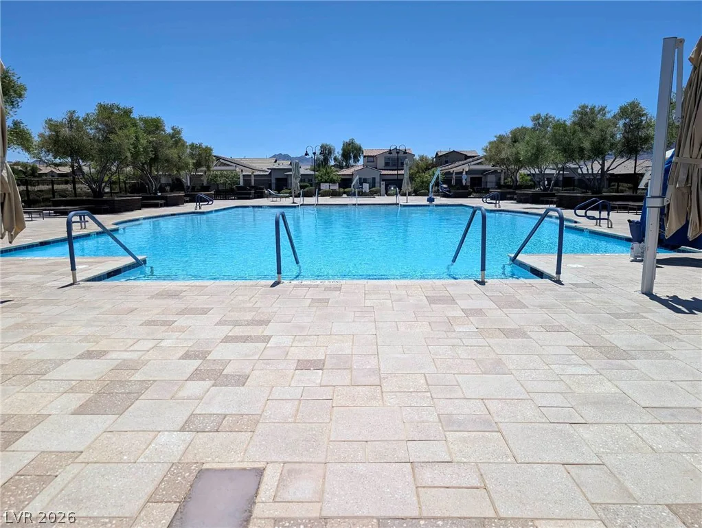 652 Longfeather, Henderson, NV 89011