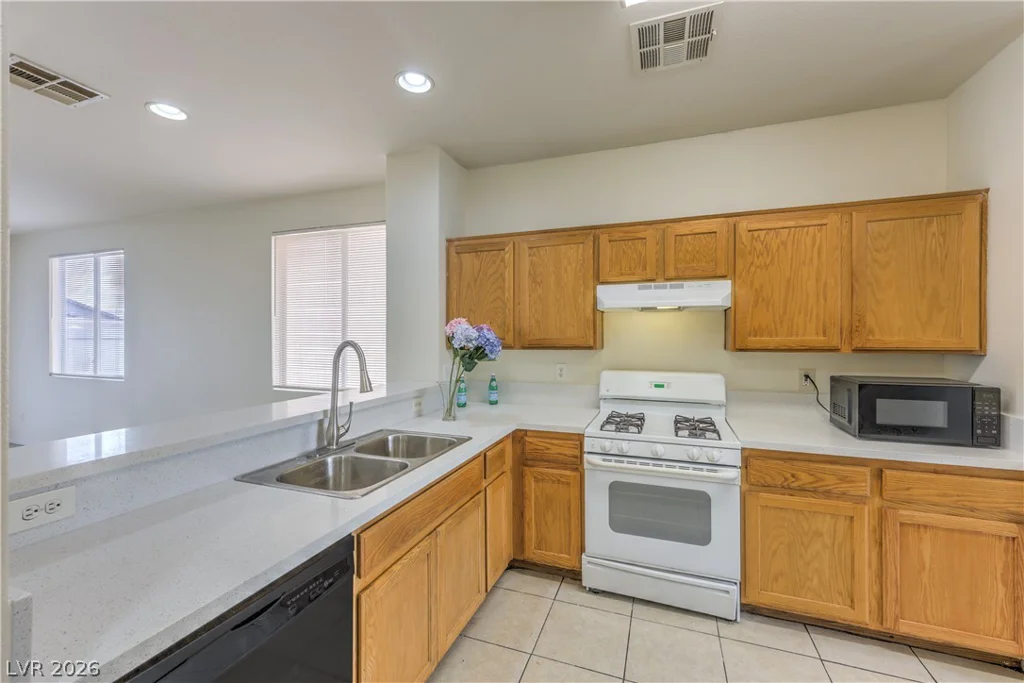 1833 Verde Mirada, Las Vegas, NV 89115