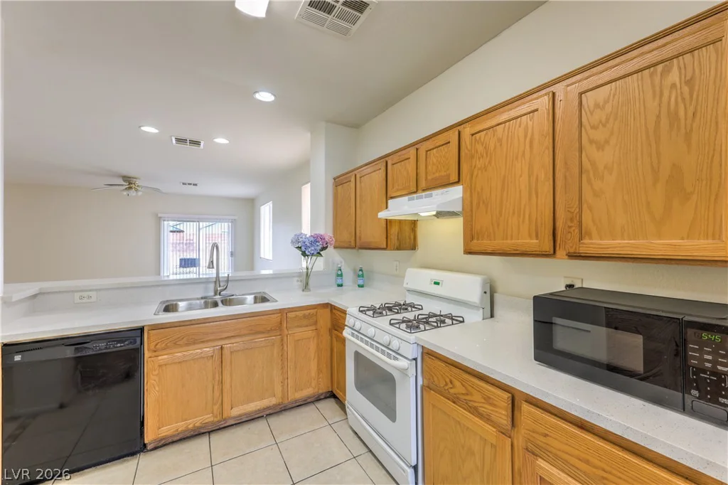 1833 Verde Mirada, Las Vegas, NV 89115