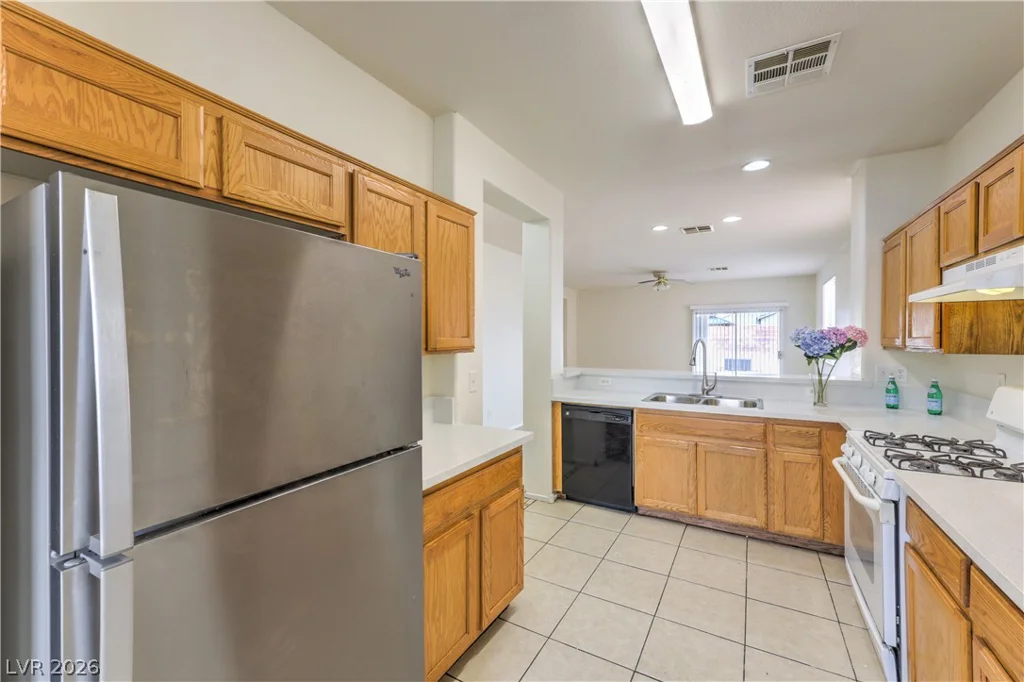 1833 Verde Mirada, Las Vegas, NV 89115