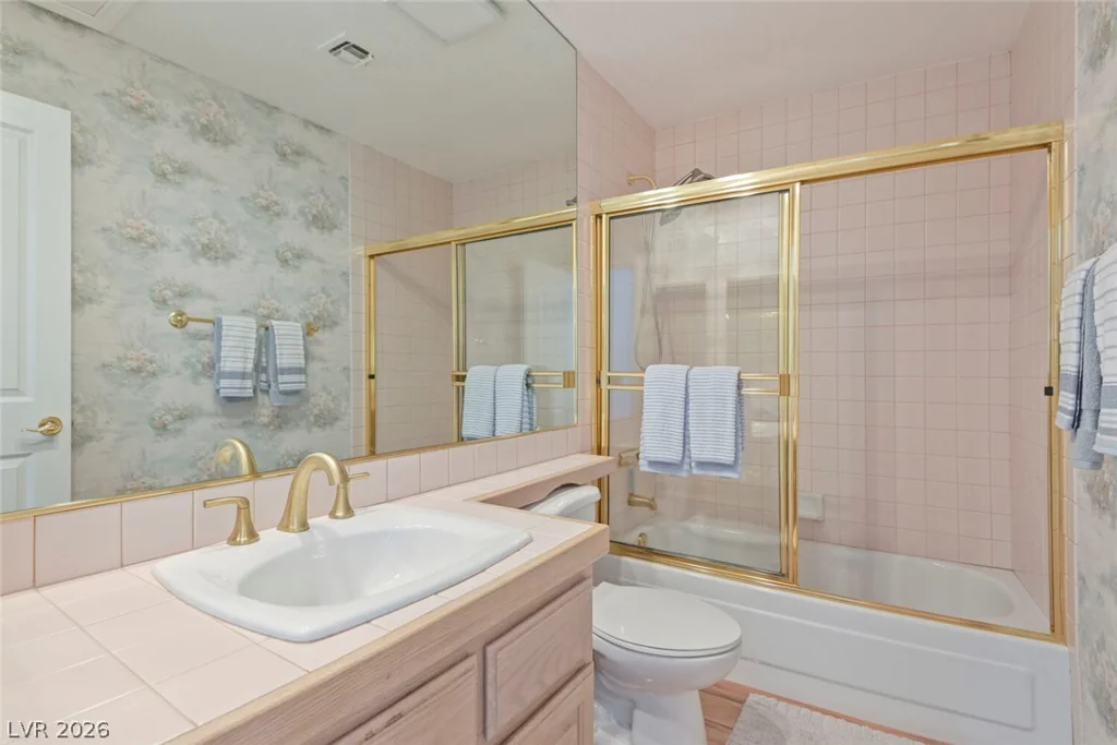 8275 Round Hills, Las Vegas, NV 89113