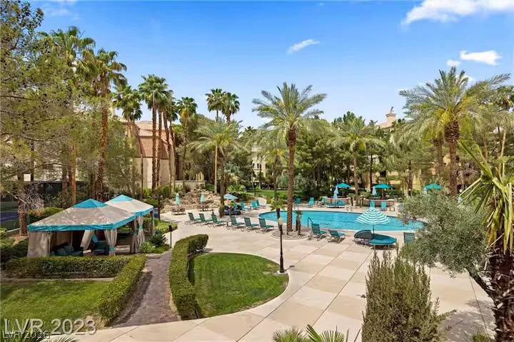 230 Flamingo, Las Vegas, NV 89169