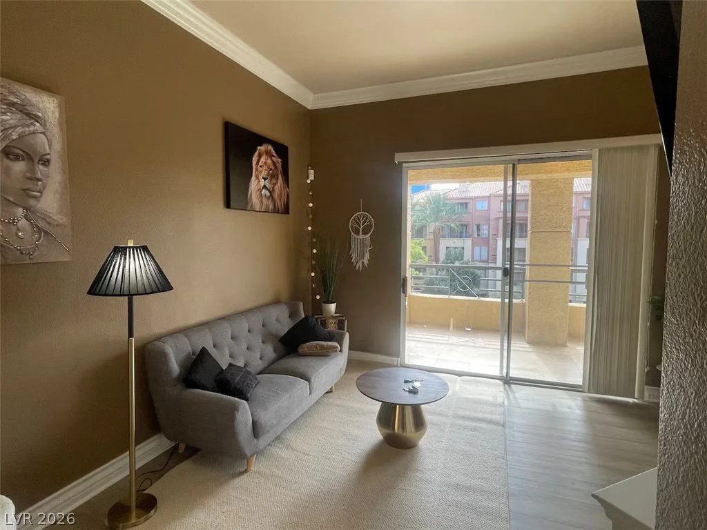 230 Flamingo, Las Vegas, NV 89169