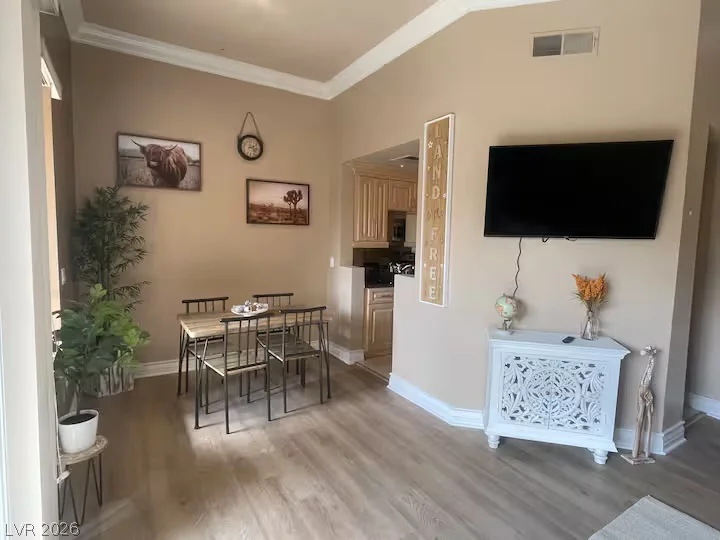 230 Flamingo, Las Vegas, NV 89169