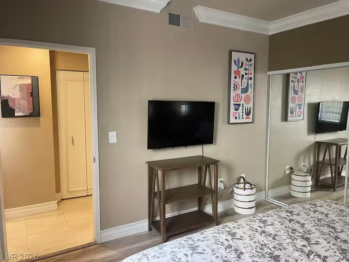 230 Flamingo, Las Vegas, NV 89169