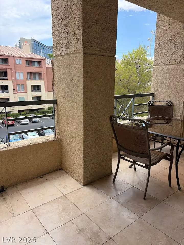 230 Flamingo, Las Vegas, NV 89169