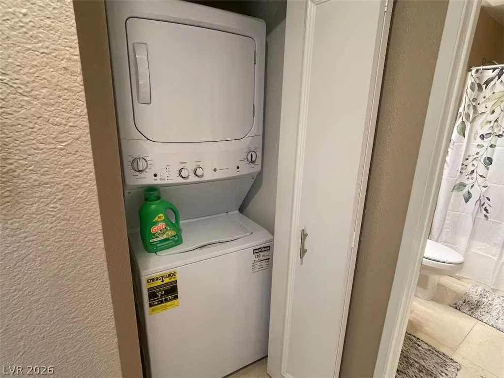 230 Flamingo, Las Vegas, NV 89169