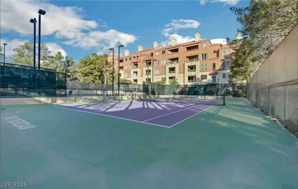 220 Flamingo, Las Vegas, NV 89169