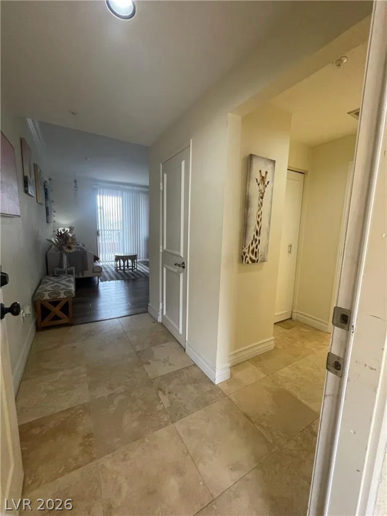 220 Flamingo, Las Vegas, NV 89169
