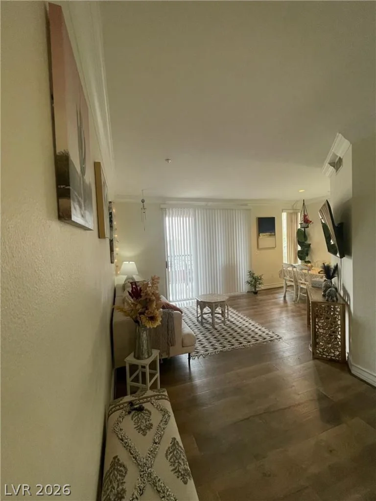 220 Flamingo, Las Vegas, NV 89169