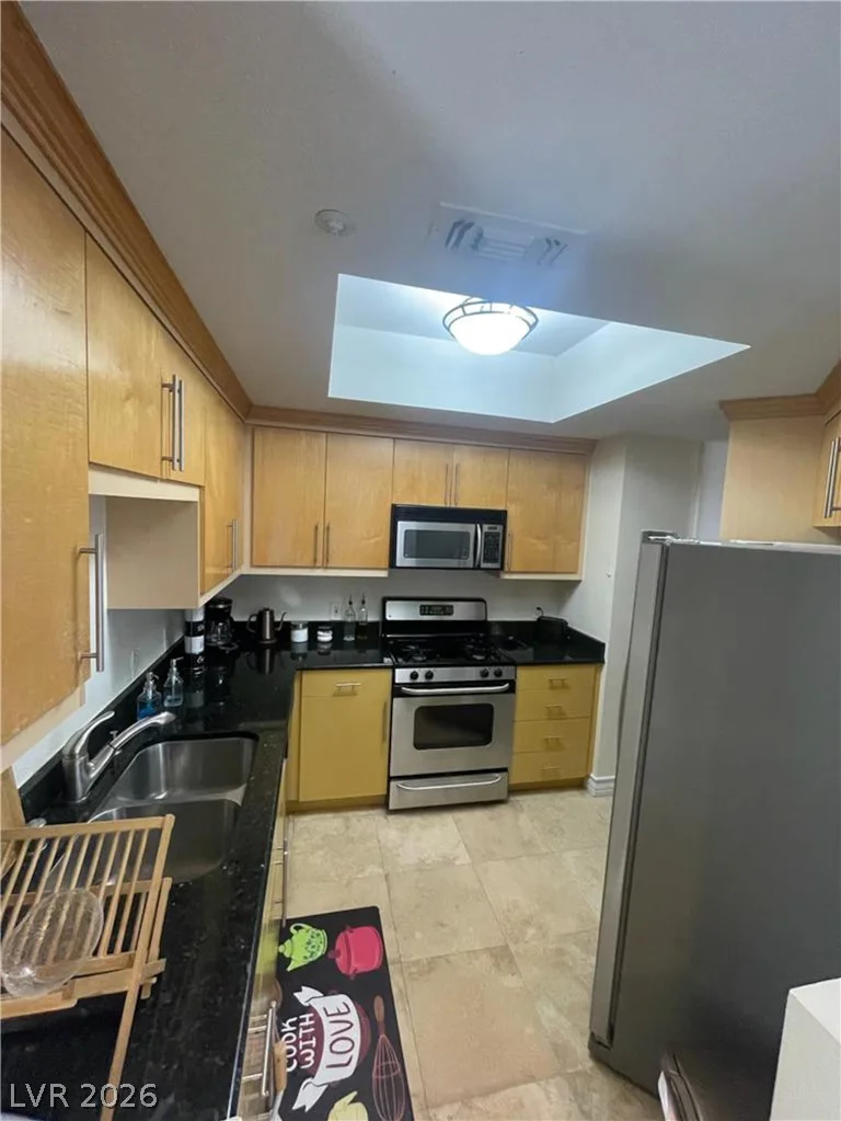 220 Flamingo, Las Vegas, NV 89169