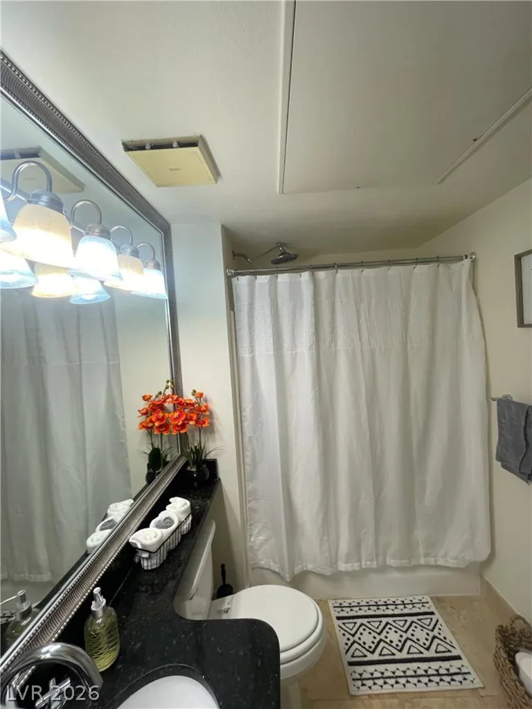 220 Flamingo, Las Vegas, NV 89169