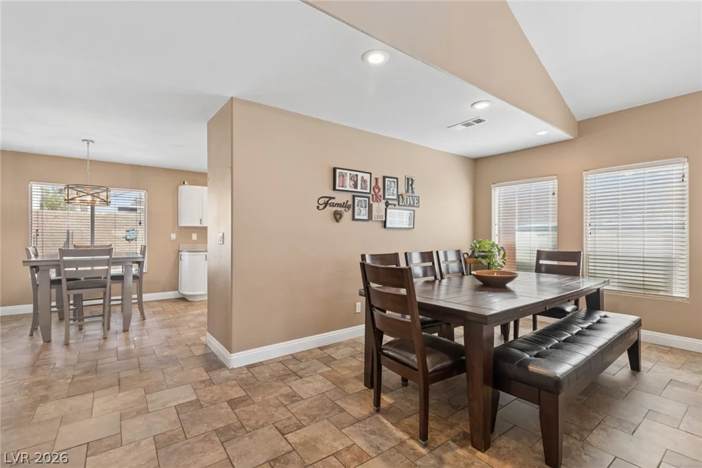 7808 Robinglen, Las Vegas, NV 89131