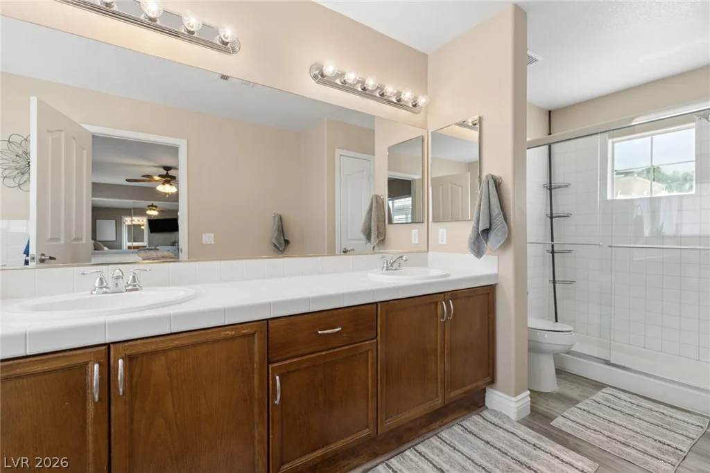 7808 Robinglen, Las Vegas, NV 89131