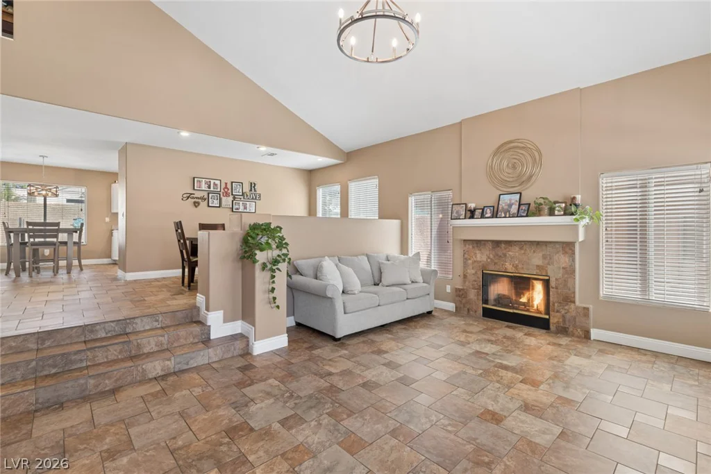 7808 Robinglen, Las Vegas, NV 89131