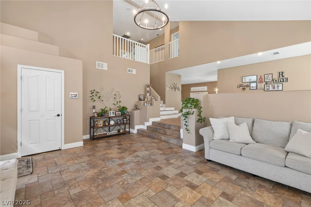 7808 Robinglen, Las Vegas, NV 89131