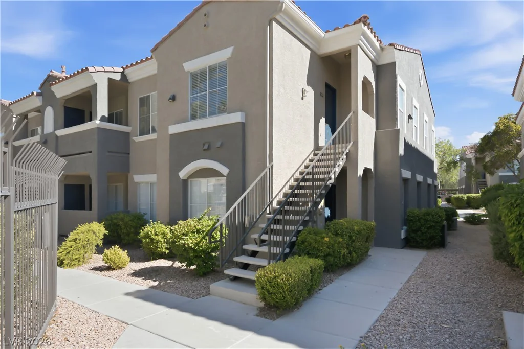 10245 Maryland, Las Vegas, NV 89183