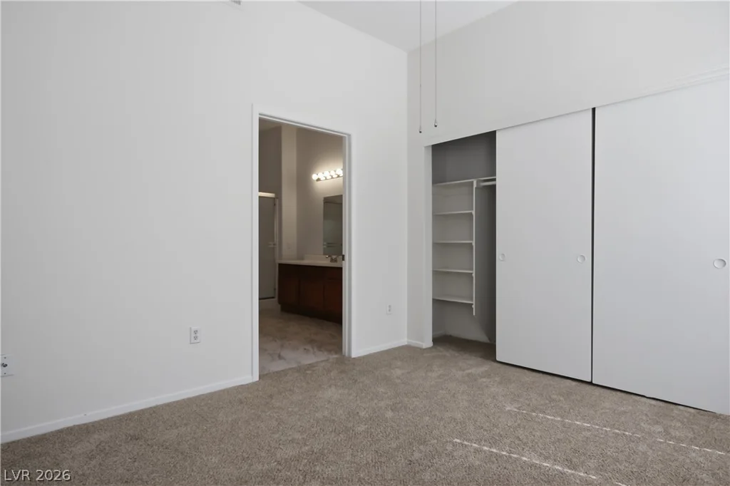 10245 Maryland, Las Vegas, NV 89183