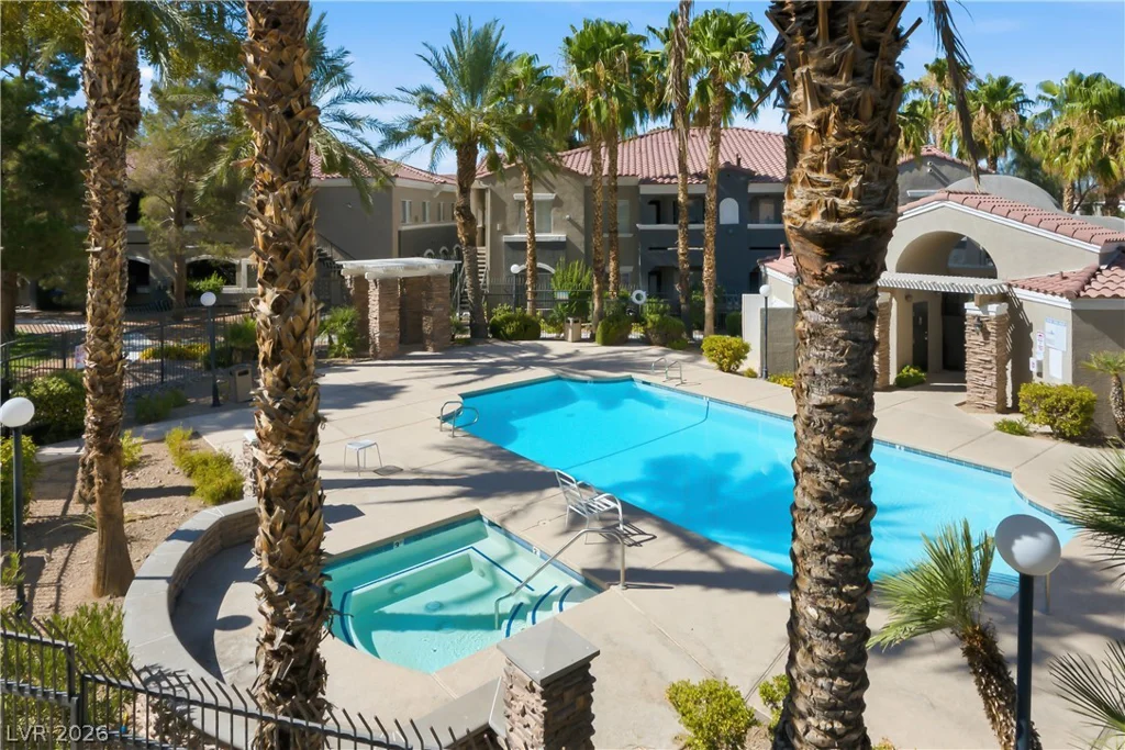 10245 Maryland, Las Vegas, NV 89183