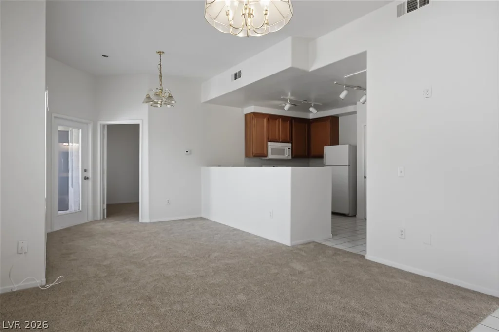 10245 Maryland, Las Vegas, NV 89183