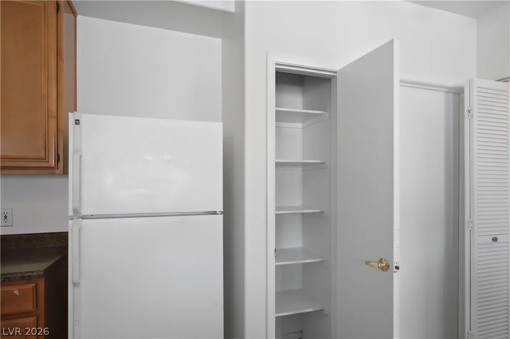 10245 Maryland, Las Vegas, NV 89183