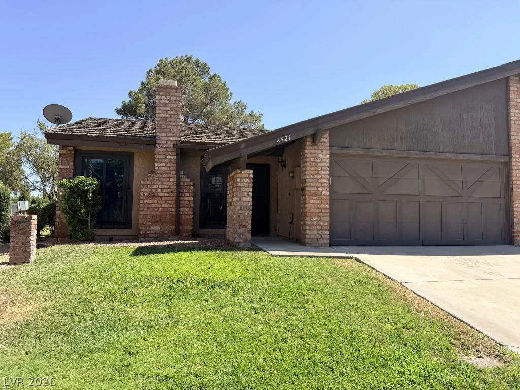 6521 Sugarpine, Las Vegas, NV 89107