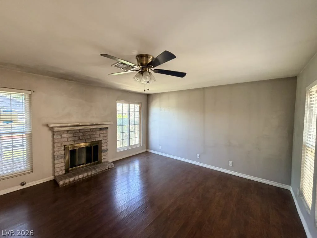 6521 Sugarpine, Las Vegas, NV 89107