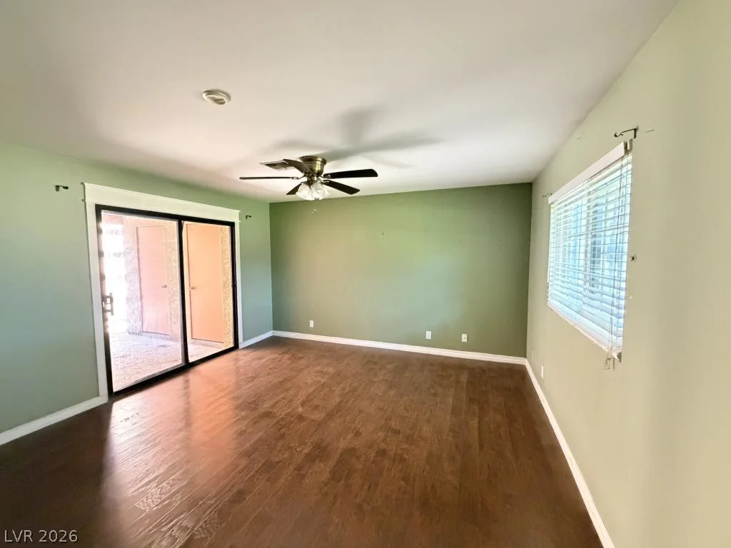 6521 Sugarpine, Las Vegas, NV 89107