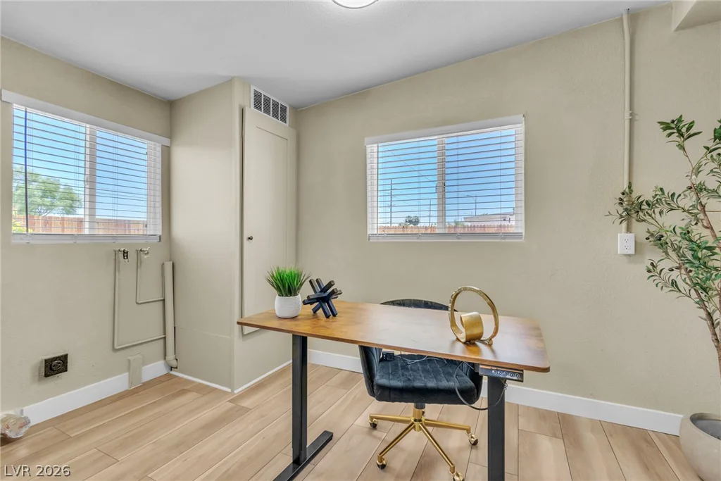 3717 Perliter, North Las Vegas, NV 89030