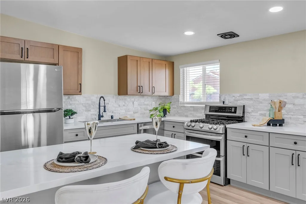 3717 Perliter, North Las Vegas, NV 89030