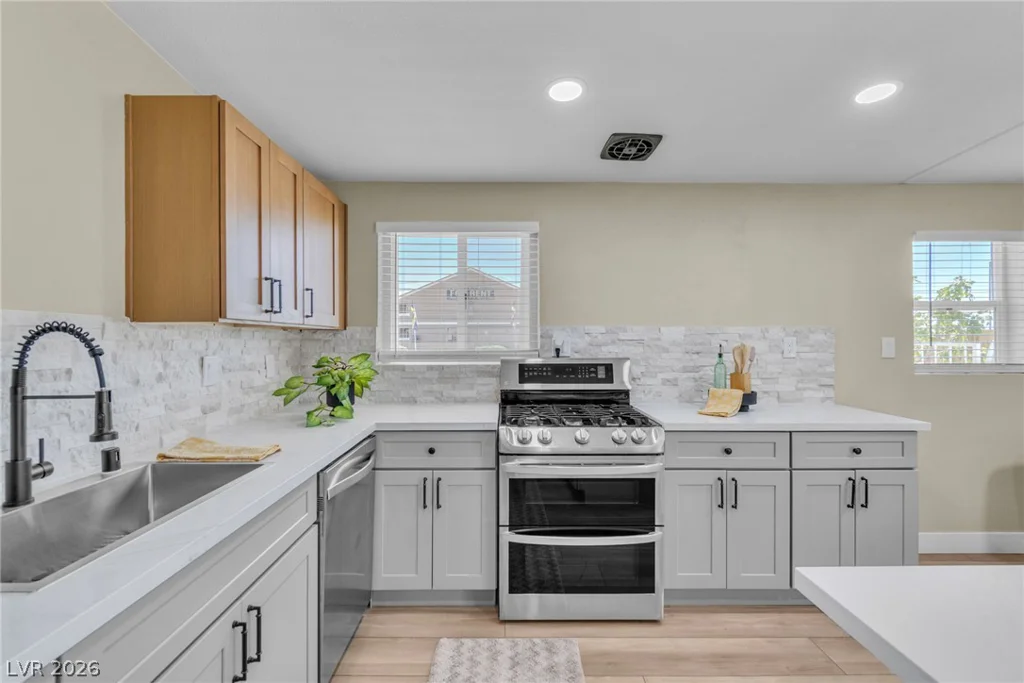 3717 Perliter, North Las Vegas, NV 89030