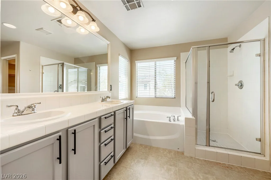 6692 Chariots Path, Las Vegas, NV 89142