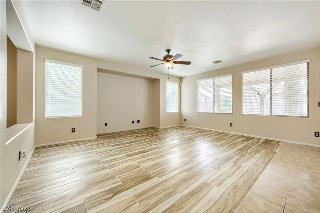 6692 Chariots Path, Las Vegas, NV 89142