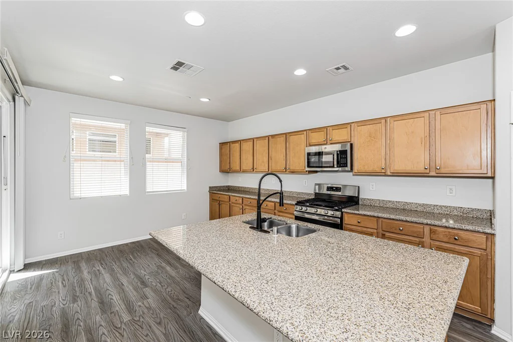 10225 Yarmouth Sea, Las Vegas, NV 89166