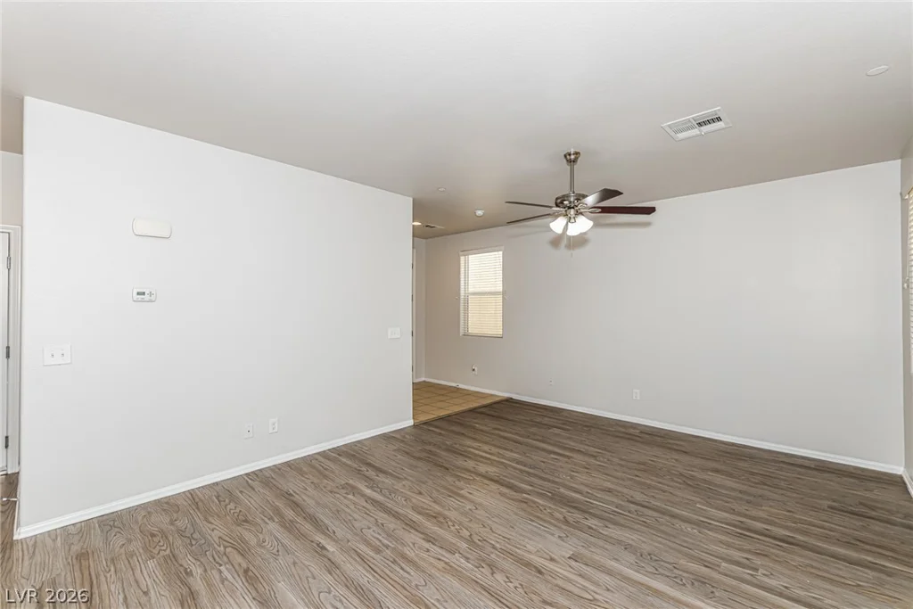 10225 Yarmouth Sea, Las Vegas, NV 89166