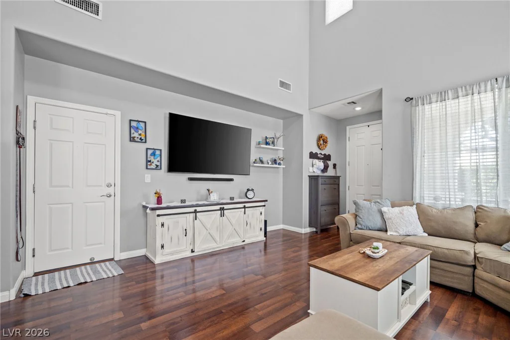 10413 Mount Washington, Las Vegas, NV 89166