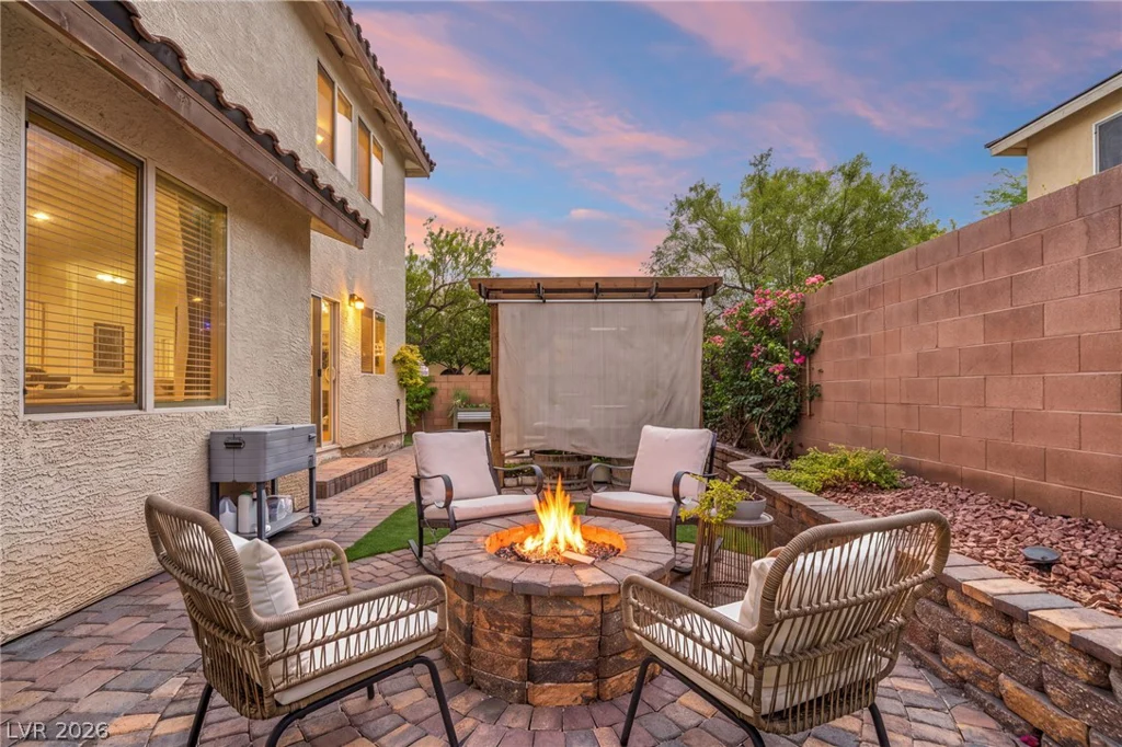 10413 Mount Washington, Las Vegas, NV 89166