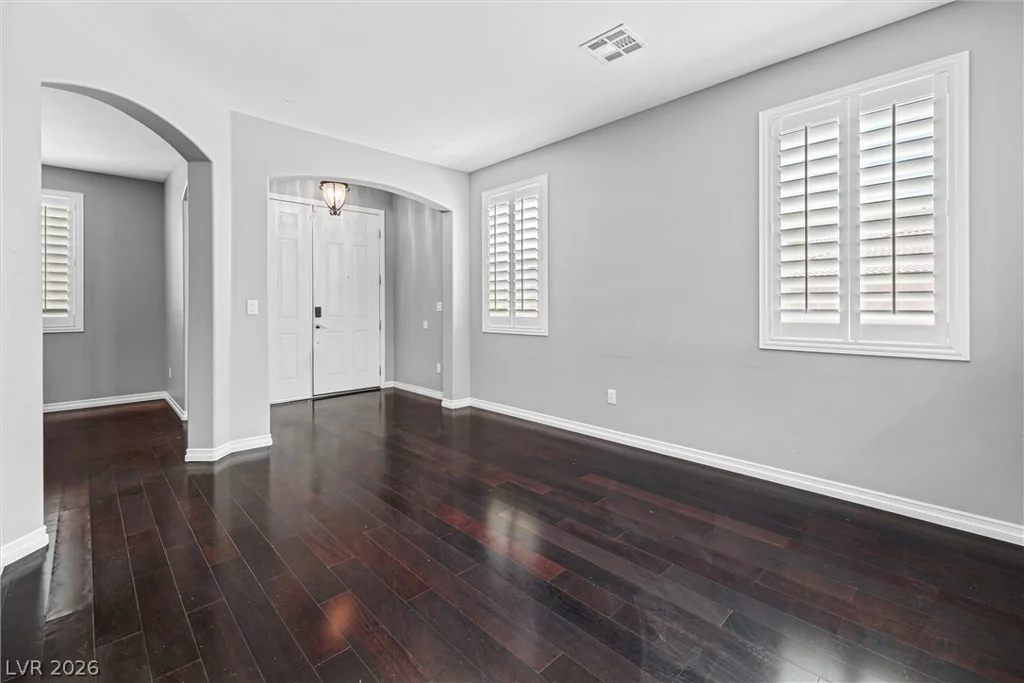 6297 Whispering Creek, Las Vegas, NV 89148